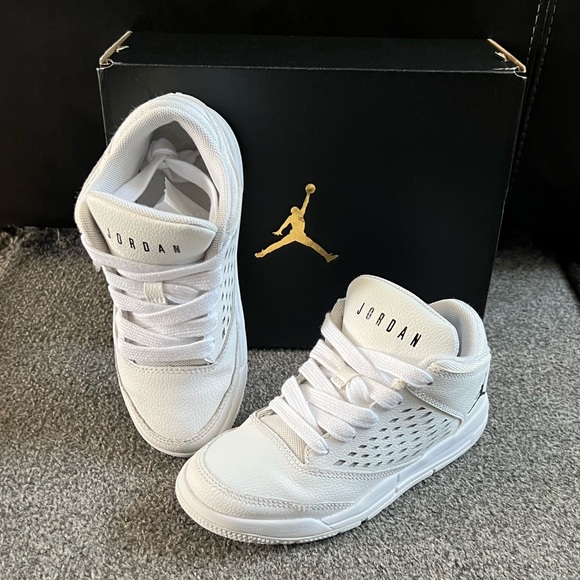 Air Jordan kids Flight Origin 4 White Sneakers - Picture 4 of 13